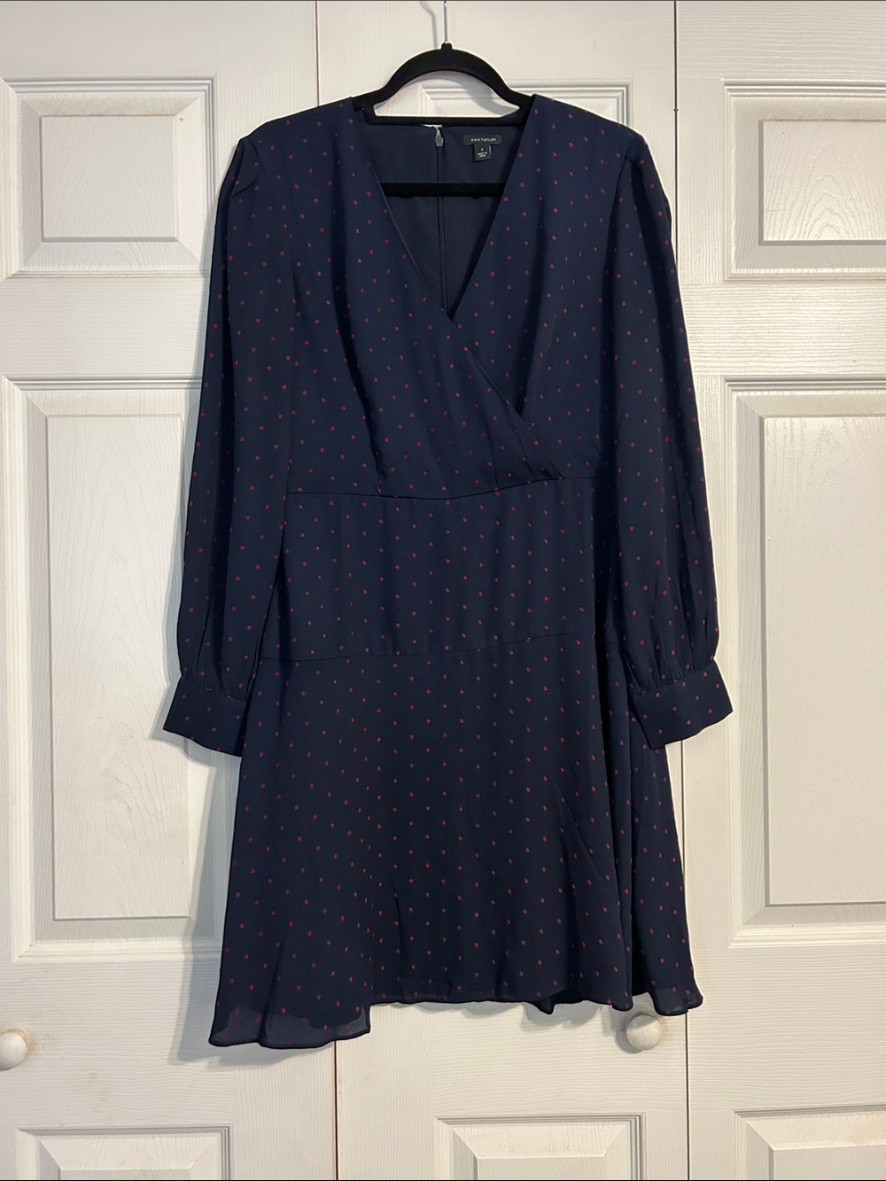 ANN TAYLOR Size 6 Navy Blue Long-Sleeve V-Neck Dress Pink Red Polka Dot Wrap